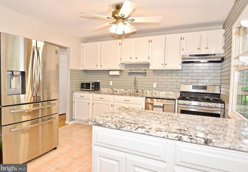 7 Pigeon Pl, Berkeley Township NJ  08721-1915 exterior