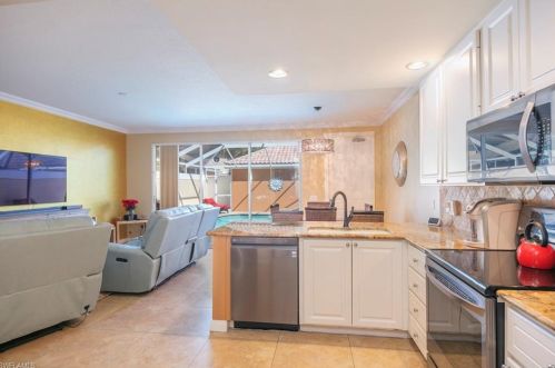 3550 Zanzibar Way, Naples, FL 34119-1619