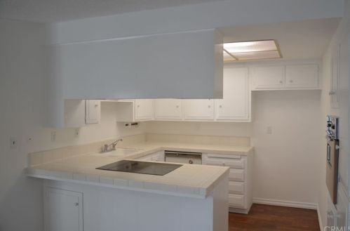 17 Merit Park Dr, Gardena CA  90247-3839 exterior