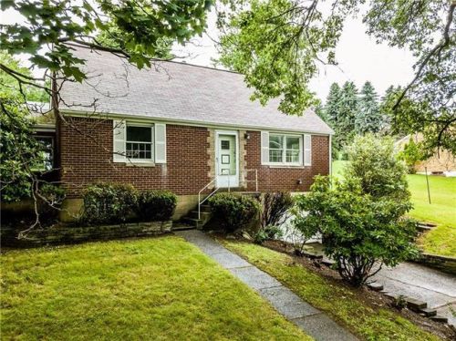 110 Rose Dr, Glenshaw, PA 15116-2554