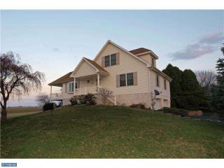 4711 Shagbark Cir, Schnecksville, PA 18078-2459