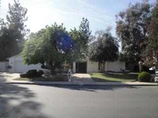 605 Camino Del Oeste, Bakersfield, CA 93309-2301