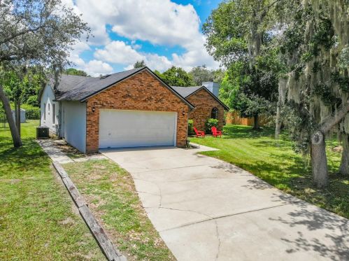 250 Linda Vista St, De Bary, FL 32713-3871