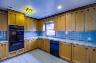 4618 153rd Pl, Lawndale, CA 90260-1953