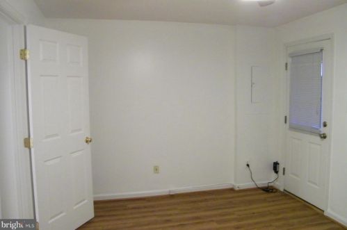 6406 Andrew Matthew Ter, Springfield VA  22150-7826 exterior