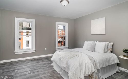 413 Muench St, Harrisburg PA  17102-1533 exterior