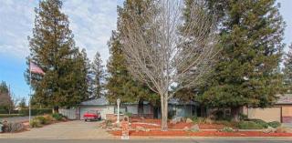 1512 El Paso Ave, Fresno CA  93720-0219 exterior