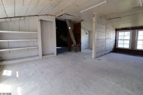 210 8 Ave, Manville NJ  08835-1233 exterior