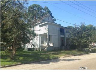 302 Nebraska Ave, Caryville, FL 32425-2218