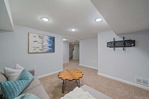 4732 Newton St, Denver CO 80219-2632 exterior