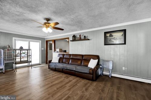 349 Chestnut St, Pottstown PA  19464-5638 exterior