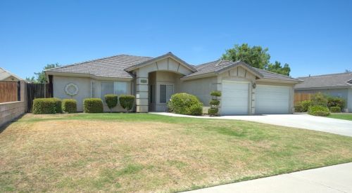 5005 Dakota Ln, Bakersfield, CA 93312-5364