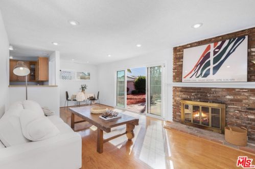 7189 Hoover Way, Buena Park CA  90620-3820 exterior