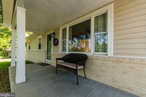 1642 Ox Rd, Edinburg VA  22824-3024 exterior