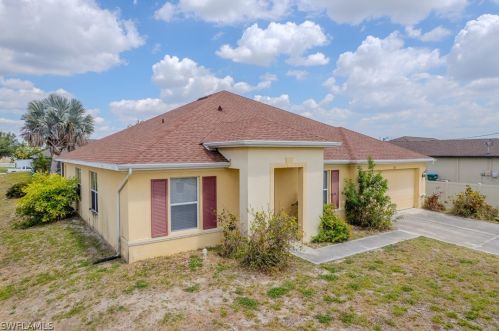 2145 22nd Pl, Cape Coral, FL 33909-4648