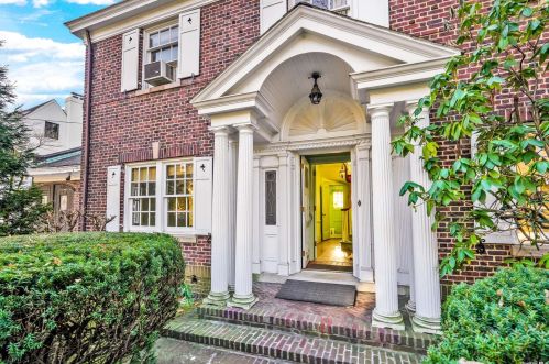 11530 Park Ln, Jamaica, NY 11418-1000