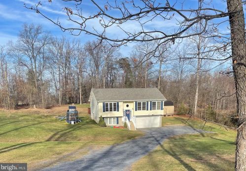 780 Lower Valley Rd, Strasburg, VA 22657-5525