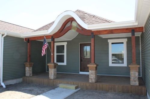 1008 Short Dr, Bass Lake, IN 46534-7509