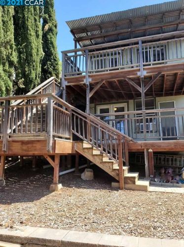 76 Buena Vis, Benicia CA  94510-2653 exterior