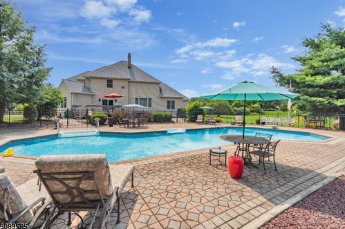8 Sunny Ln, Andover NJ  07821-2122 exterior