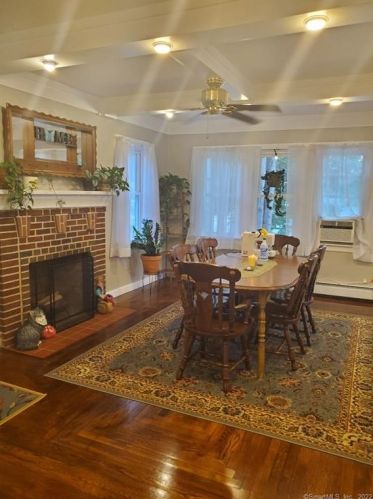 191 Maple St, Killingly CT  06239-2725 exterior