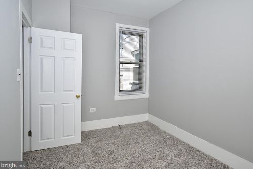 6716 Marsden St, Philadelphia PA 19135-2226 exterior