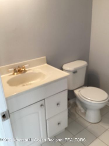 148 Esmeralda Ct, Bricktown NJ  08724-7106 exterior