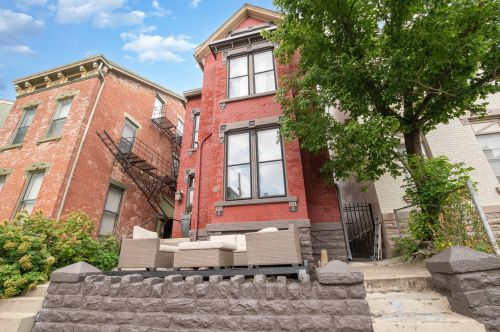 818 Greer St, Covington, KY 41011-1351