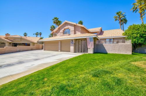 68520 San Felipe Rd, Cathedral City CA  92234-8102 exterior