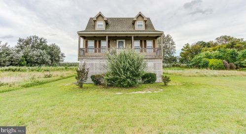 370 Bay Ave, Slaughter Beach, DE 19963-4911