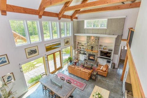 54 Barnes Rd, Stonington, CT 06378-2200