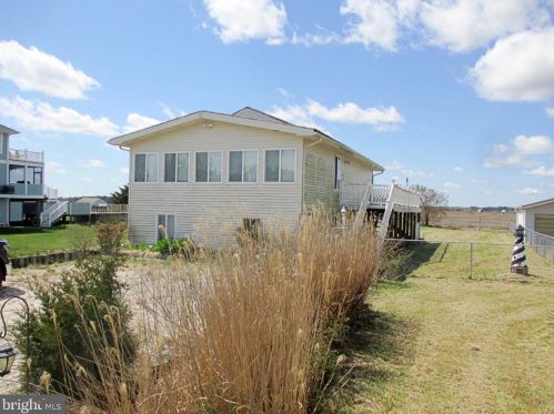 522 Bay Ave, Slaughter Beach, DE 19963-4914