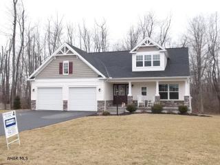 311 Jessica St, Hollidaysburg PA  16648-9109 exterior