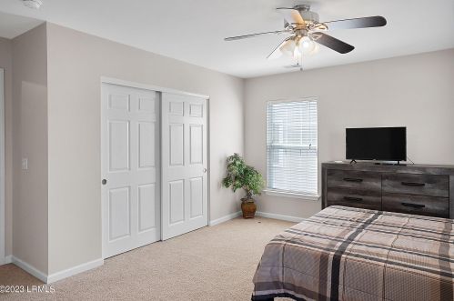 72 Shadow Moss Dr, Beaufort SC  29906-6005 exterior