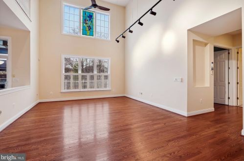 15480 Championship Dr, Haymarket VA  20169-6107 exterior
