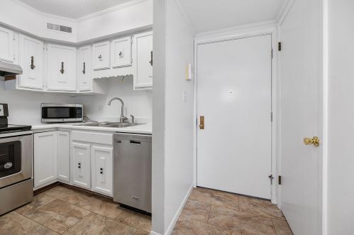 105 Highland Trce, Newport KY  41076-1152 exterior