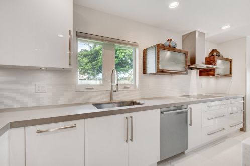 134 Harbor Cir, Delray Beach FL  33483-8005 exterior