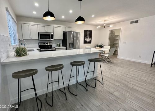 18416 25th St, Phoenix AZ  85032-8019 exterior