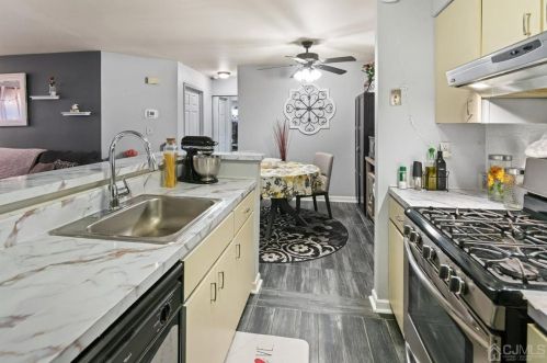 306 Cozzens Ct, East Brunswick NJ  08816-1856 exterior