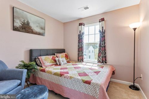 1821 Honeysuckle Ct, Downingtown PA  19335-7202 exterior