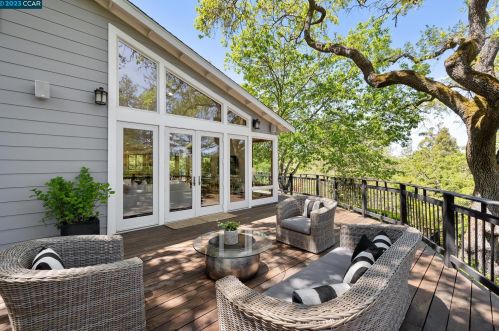8 Fern Way, Orinda CA  94563-3810 exterior