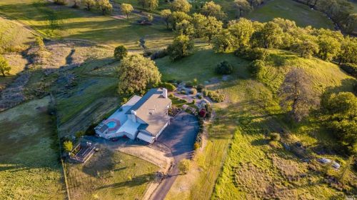 858 Sanel Dr, Ukiah CA  95482-9604 exterior