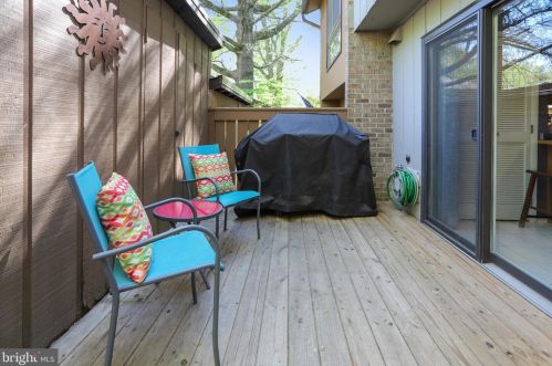 11931 Escalante Ct, Herndon, VA 20191-1843