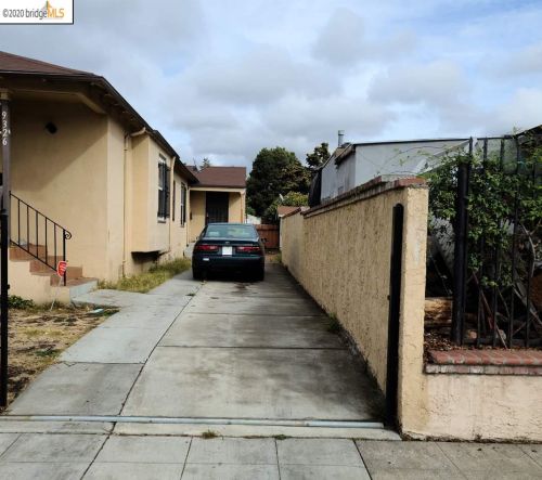 9326 Cherry St, Oakland, CA 94603-1632