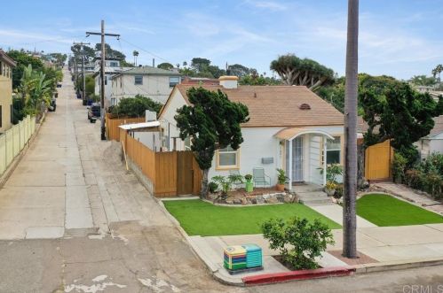 1621 Sunset Cliffs Blvd, San Diego, CA 92107-3320