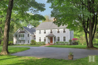 228 Range Rd, Wilton, CT 06897-3922
