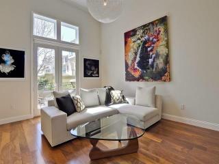 422 Plenty Ter, Sunnyvale, CA 94089-4745