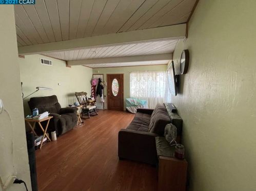 92 Breaker Dr, West Pittsburg, CA 94565-1409
