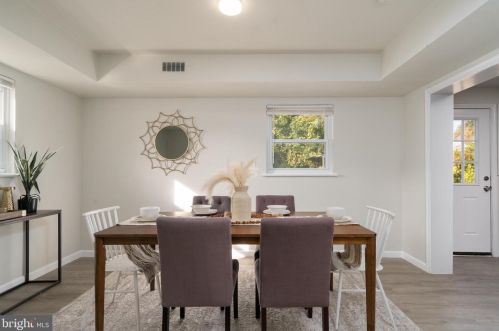 6916 Arlington Blvd, Falls Church VA  22042-1937 exterior