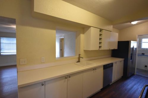 1441 Lakecrest Dr, Apopka, FL 32703-6516